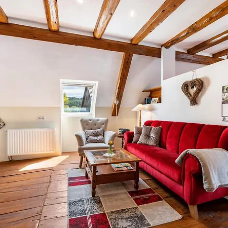 农家乐 Schlosshof Taebingen *